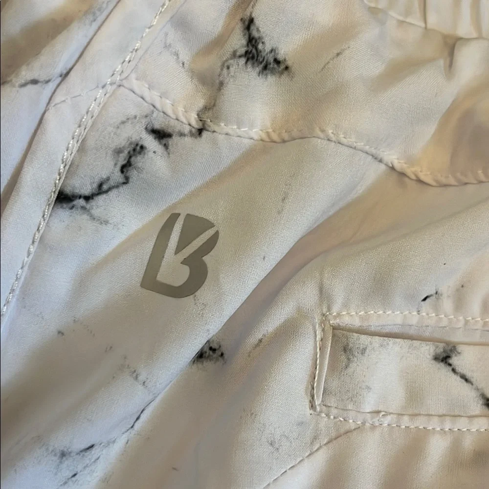 Buffbunny White Marble Athletic Shorts XL